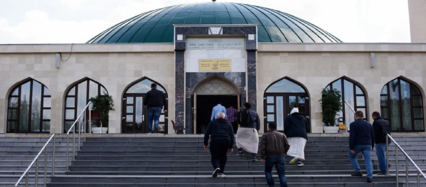 Νέος αυστρο-τουρκικός «πόλεμος»: Η Βιέννη ξεκινά καταγραφή των τζαμιών - Ρόλο «προστάτη» ψάχνει η Άγκυρα